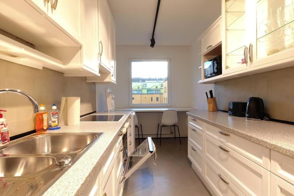 Bu Designer-Apartment Next To Metro U1 Вена Экстерьер фото
